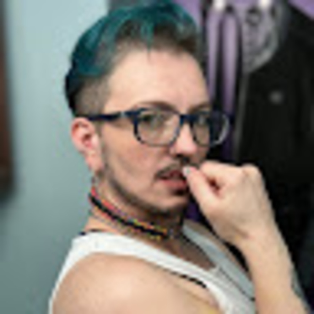 Meet your Posher, Moxie